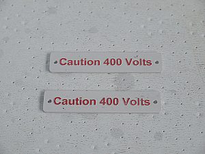 CAUTION-400V-LABLE Red